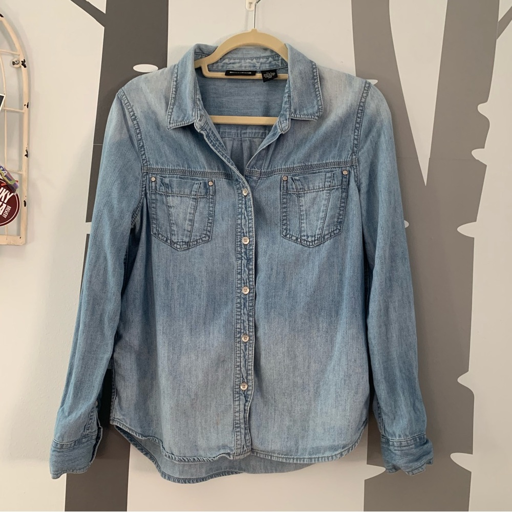 DKNY Super Soft Faded Denim Ombre Shirt. Size MED